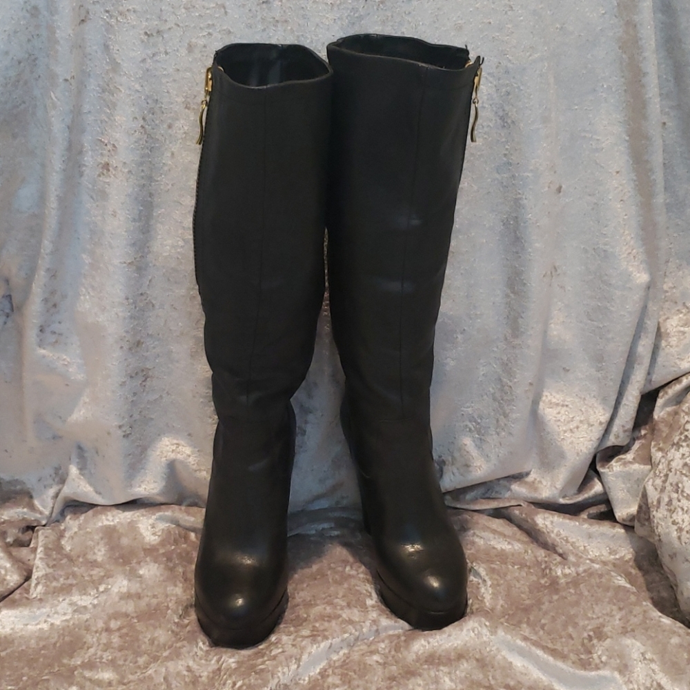 Steven Boots - image 1